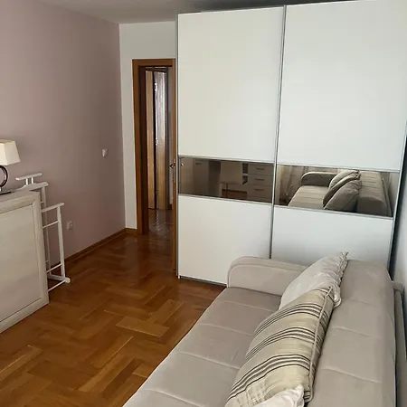 Lux 7 Apartamento Voždivac