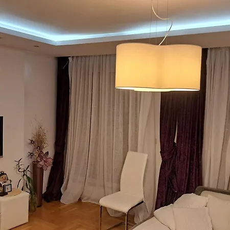 Lux 7 Apartamento